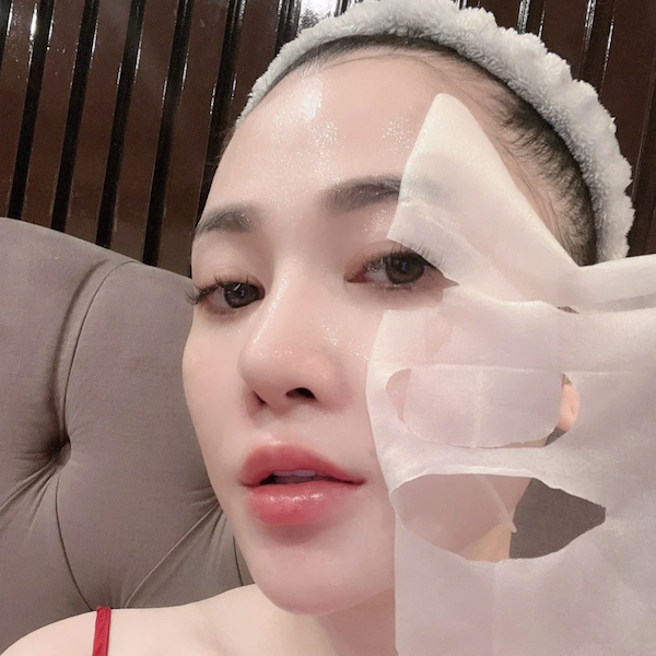 Rose Whitening Anti-Aging Facial Mask